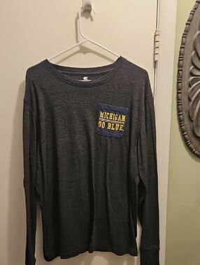 Michigan Wolverines Men's XL Long Sleeve T-Shirt